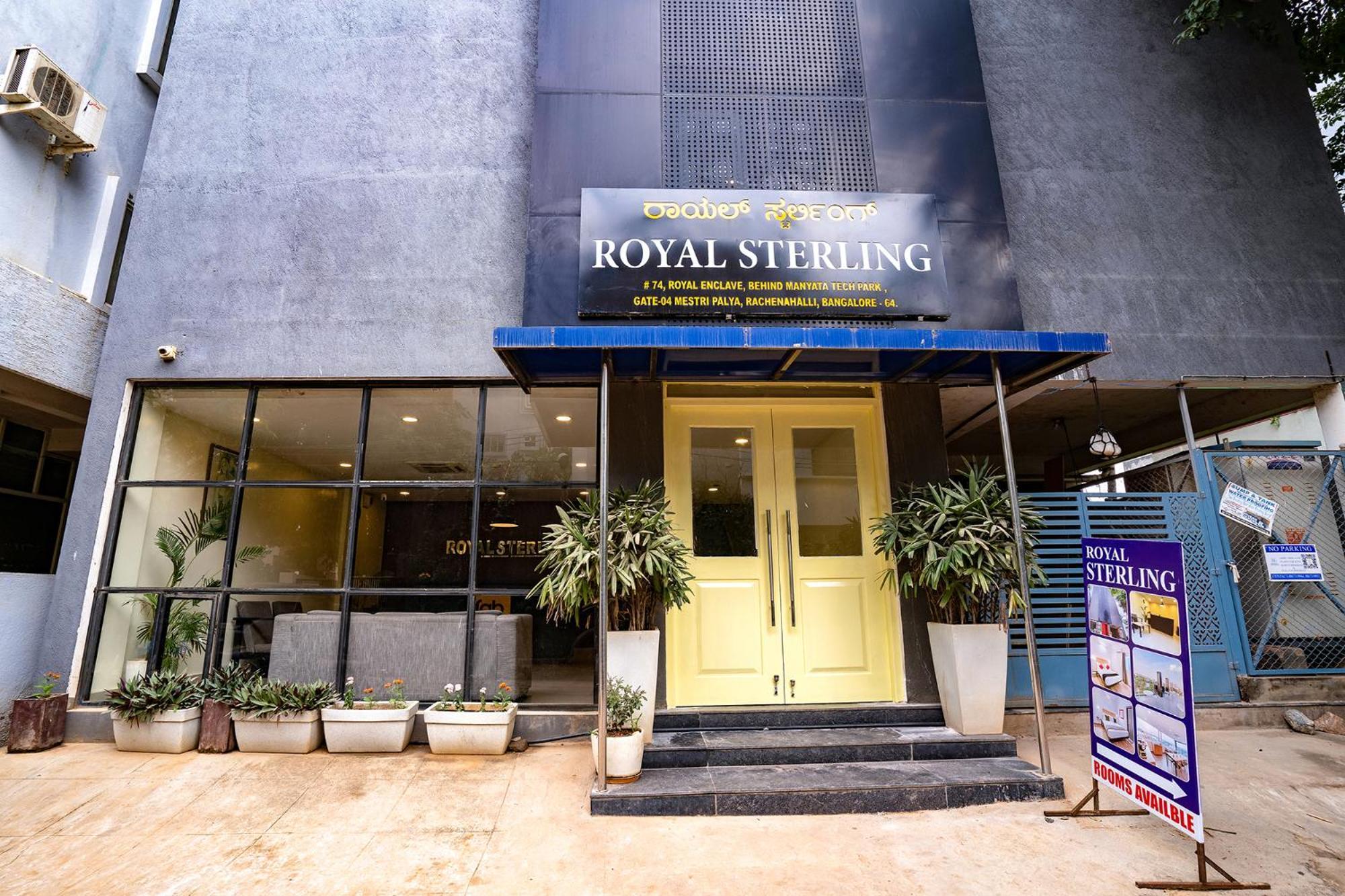 Capital O 61292 Manyata Sterling Hotel Bangalore Bagian luar foto
